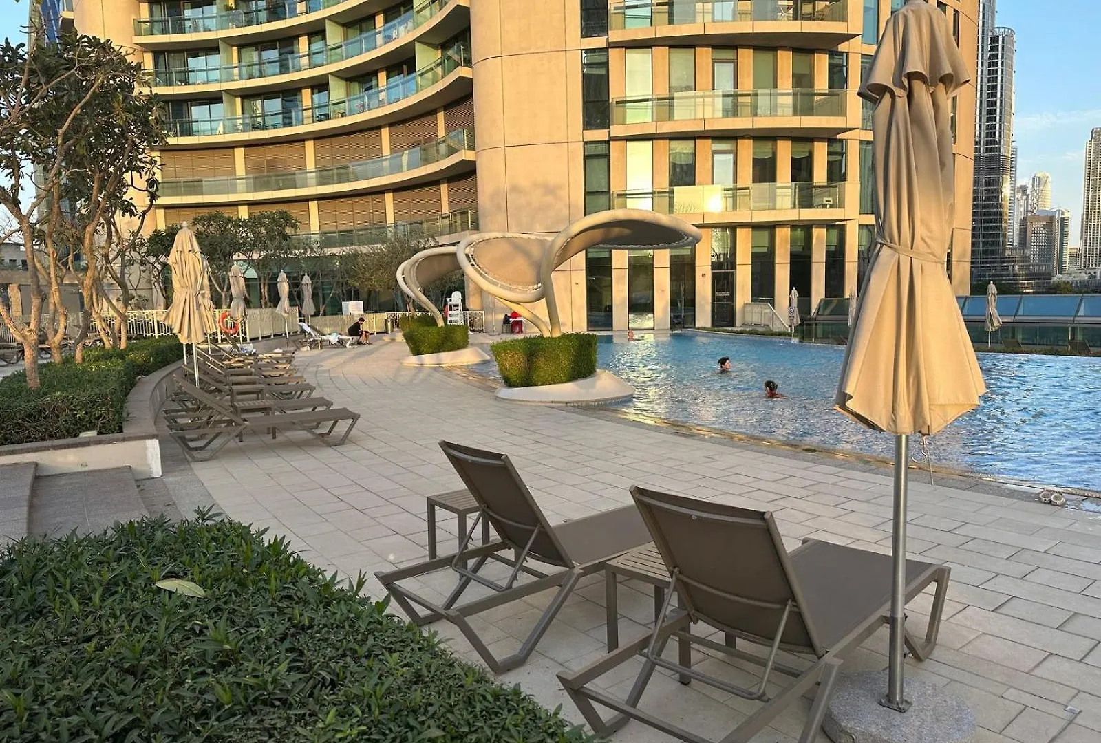 Brand-New 4Br Luxury Apartment With Burj Khalifa View And Direct Dubai Mall Access - Ps5 Included 0*,