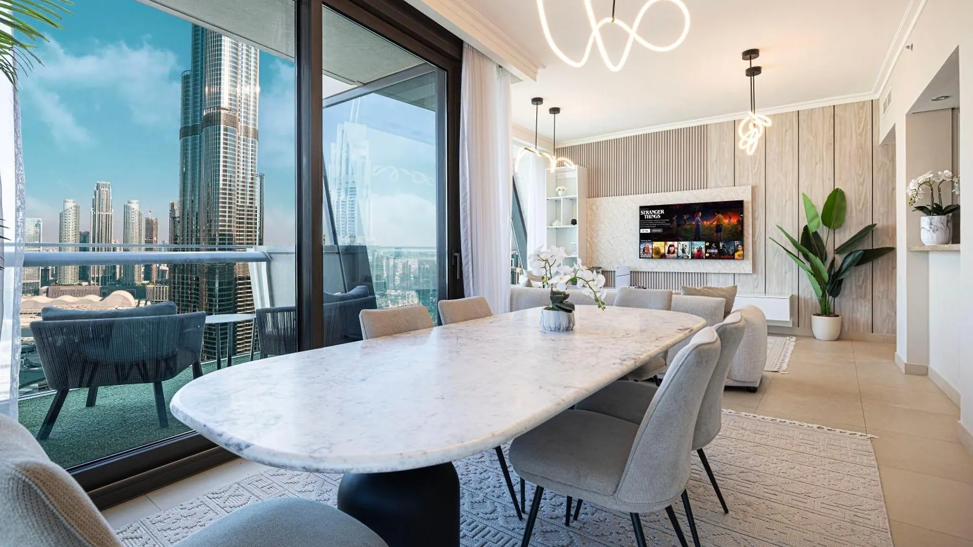 Brand-New 4Br Luxury Apartment With Burj Khalifa View And Direct Dubai Mall Access - Ps5 Included 0*,  Emirati Arabi Uniti