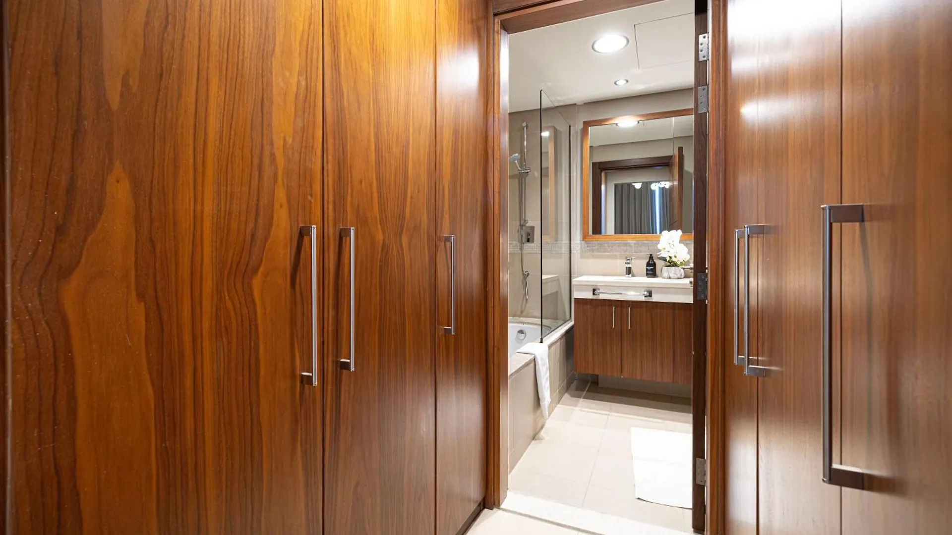 Brand-New 4Br Luxury Apartment With Burj Khalifa View And Direct Dubai Mall Access - Ps5 Included Emirati Arabi Uniti