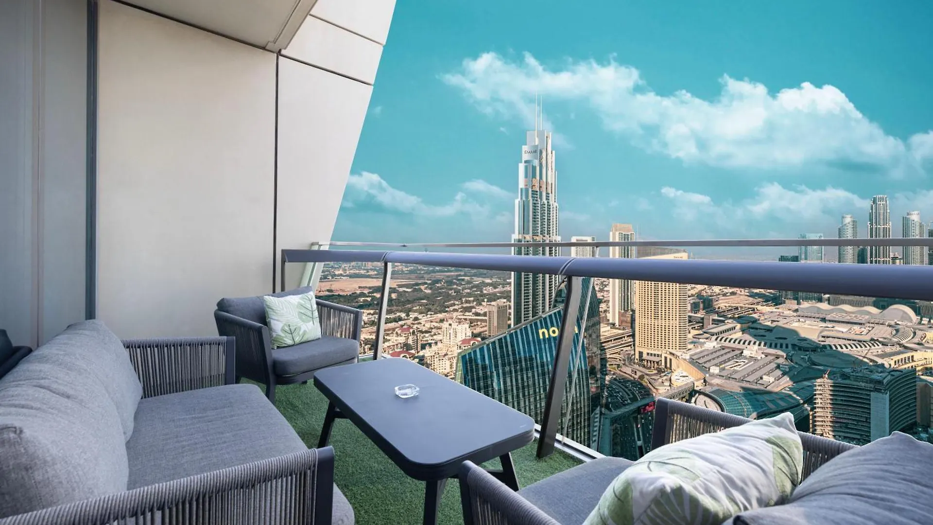 Brand-New 4Br Luxury Apartment With Burj Khalifa View And Direct Dubai Mall Access - Ps5 Included